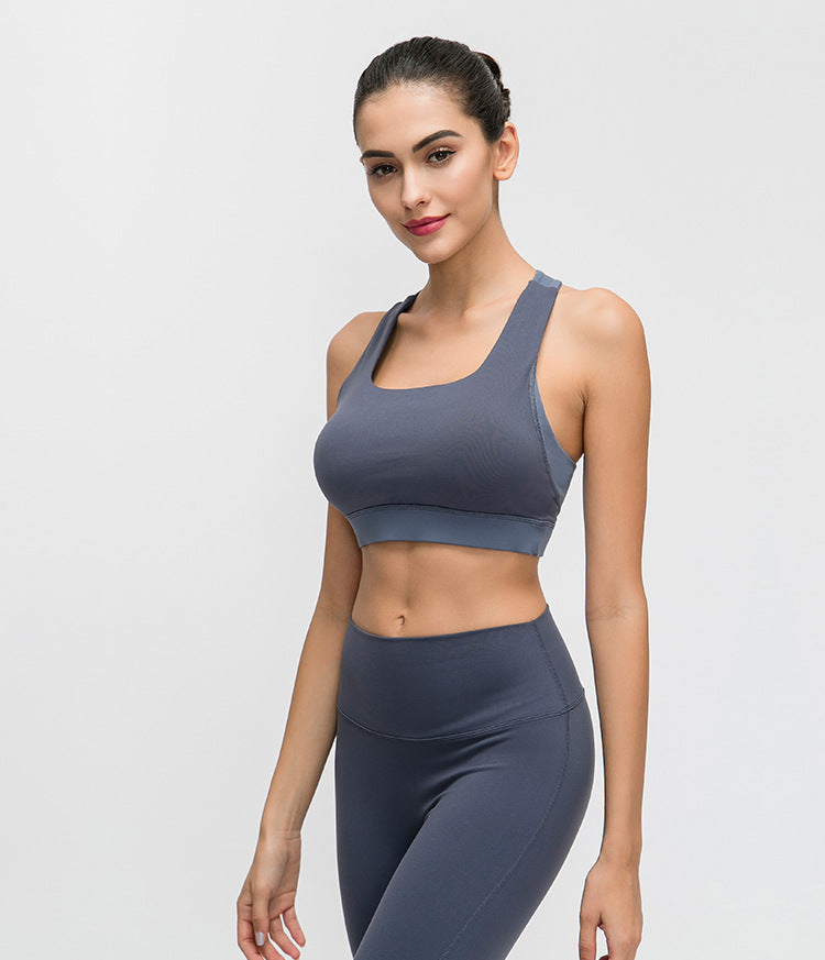 Contrast-panel U-Neck Medium Support Sports Bra
