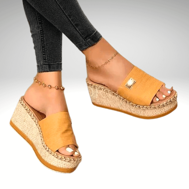 Kwality High Wedges Classic Sandal